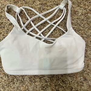 Lululemon Free To Be Wild Sports Bra in White size 2
